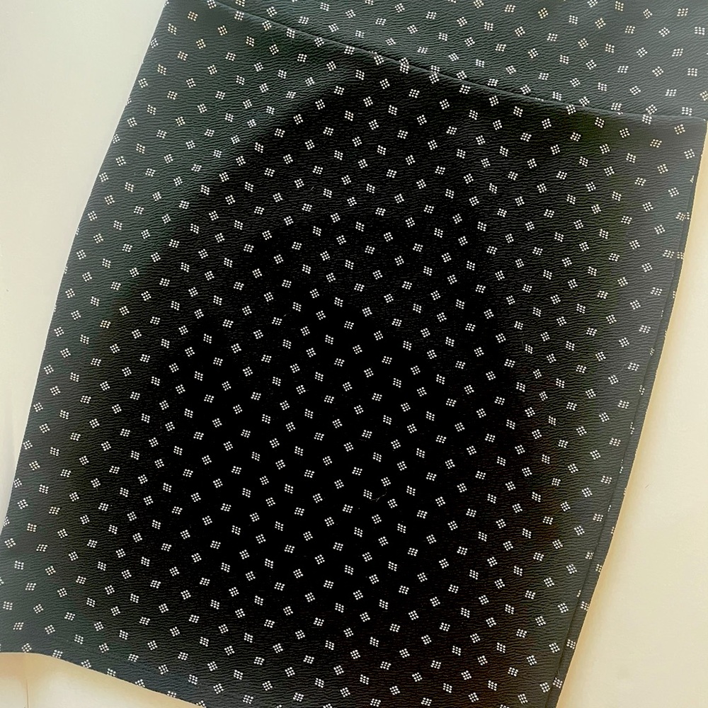 LuLaRoe Cassie pencil skirt